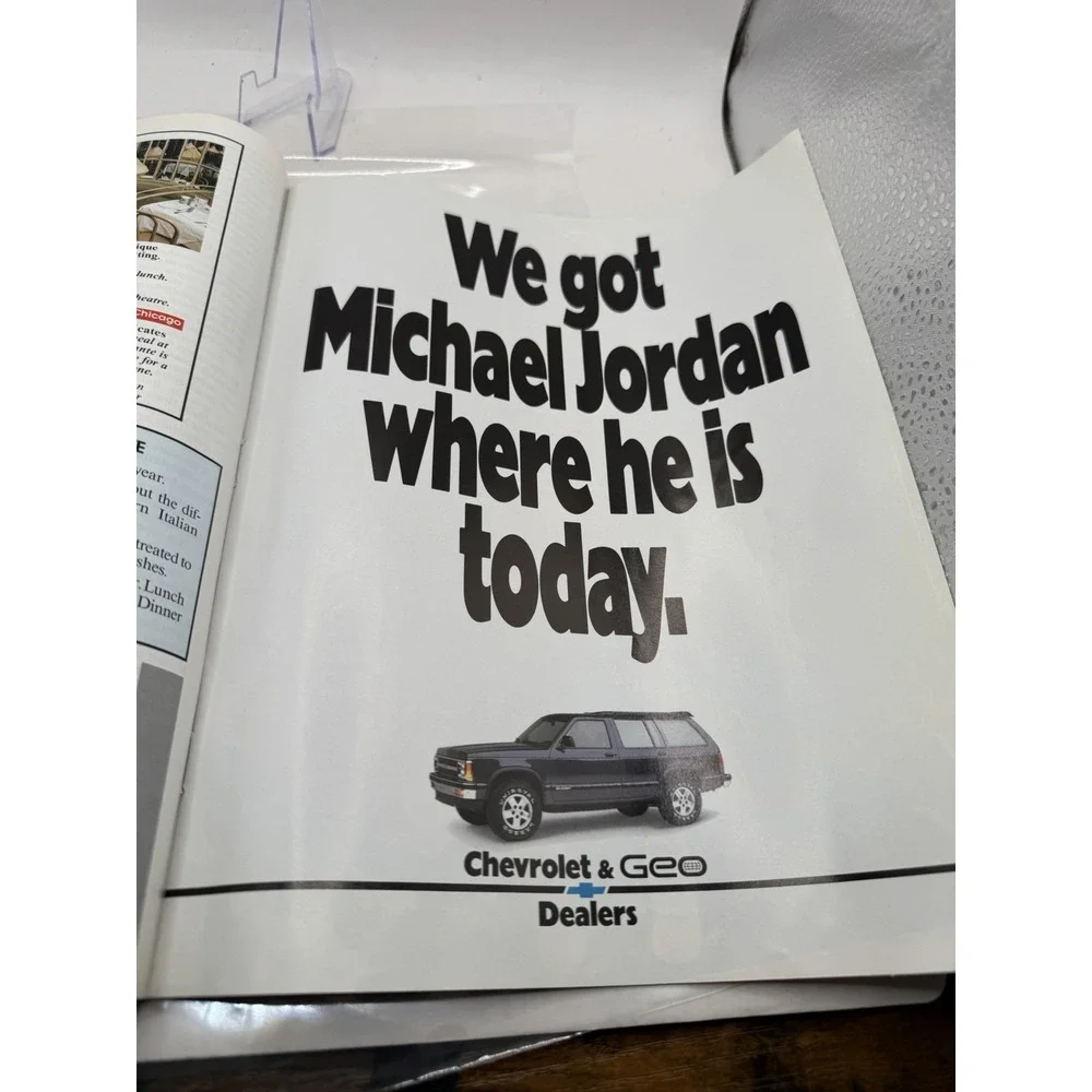 1992 August Chicago Sports Profiles Preview Magazine, Michael Jordan Bulls Rare